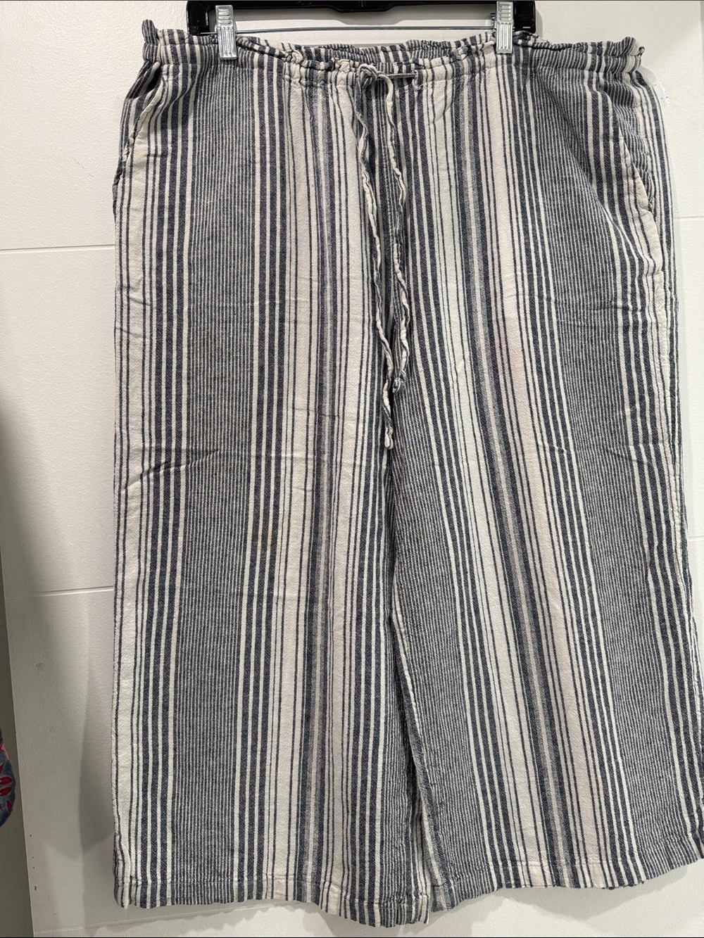 Time and Tru Striped Drawstring Wide-Leg Pants in Navy and White (Lino/Rayon)